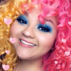 Meet your Posher, Cami